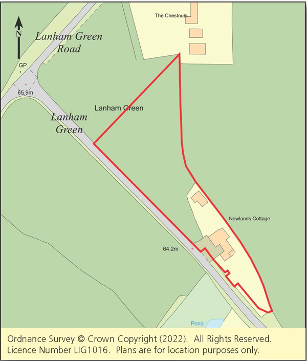 Lot: 99 - DETACHED BUNGALOW SET IN APPROXIMATELY 1.6 ACRES WITH POTENTIAL -
